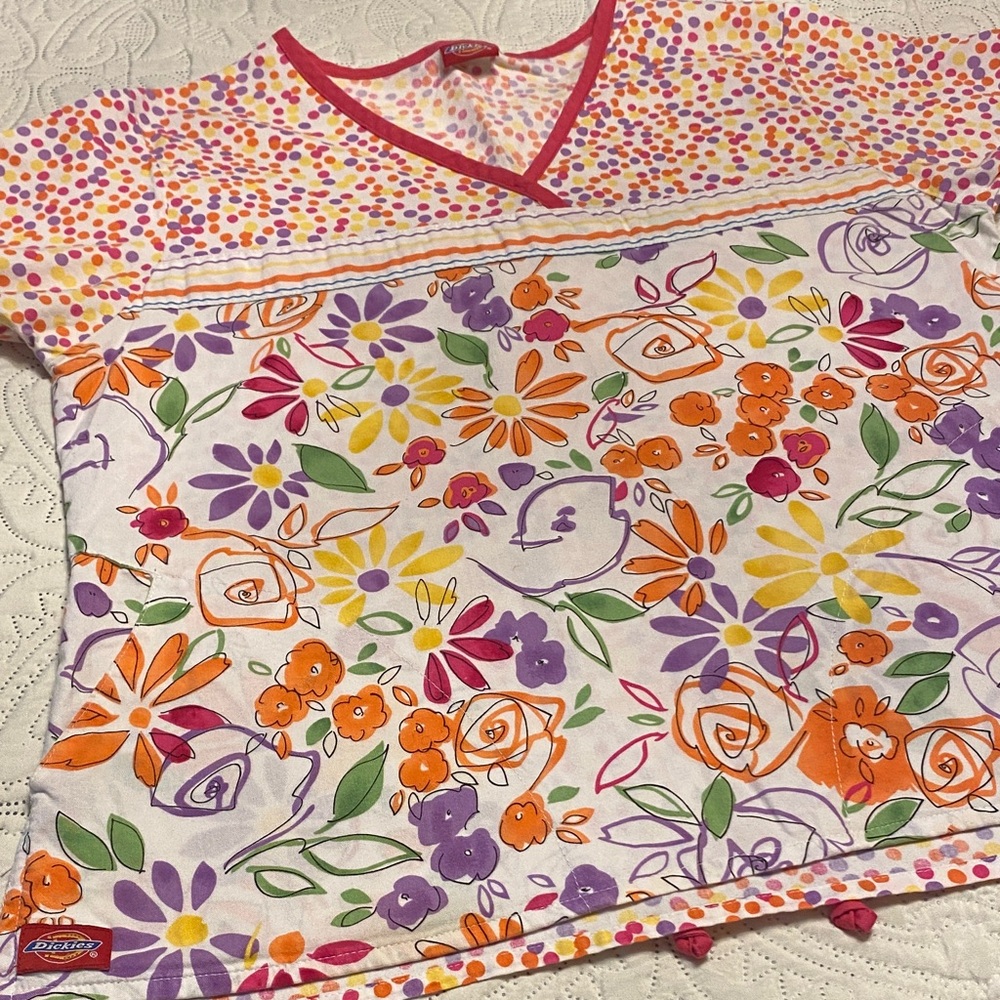 Dickies Short Sleeve Floral Polka Dot Print Tie Back Scrub Top Sz S